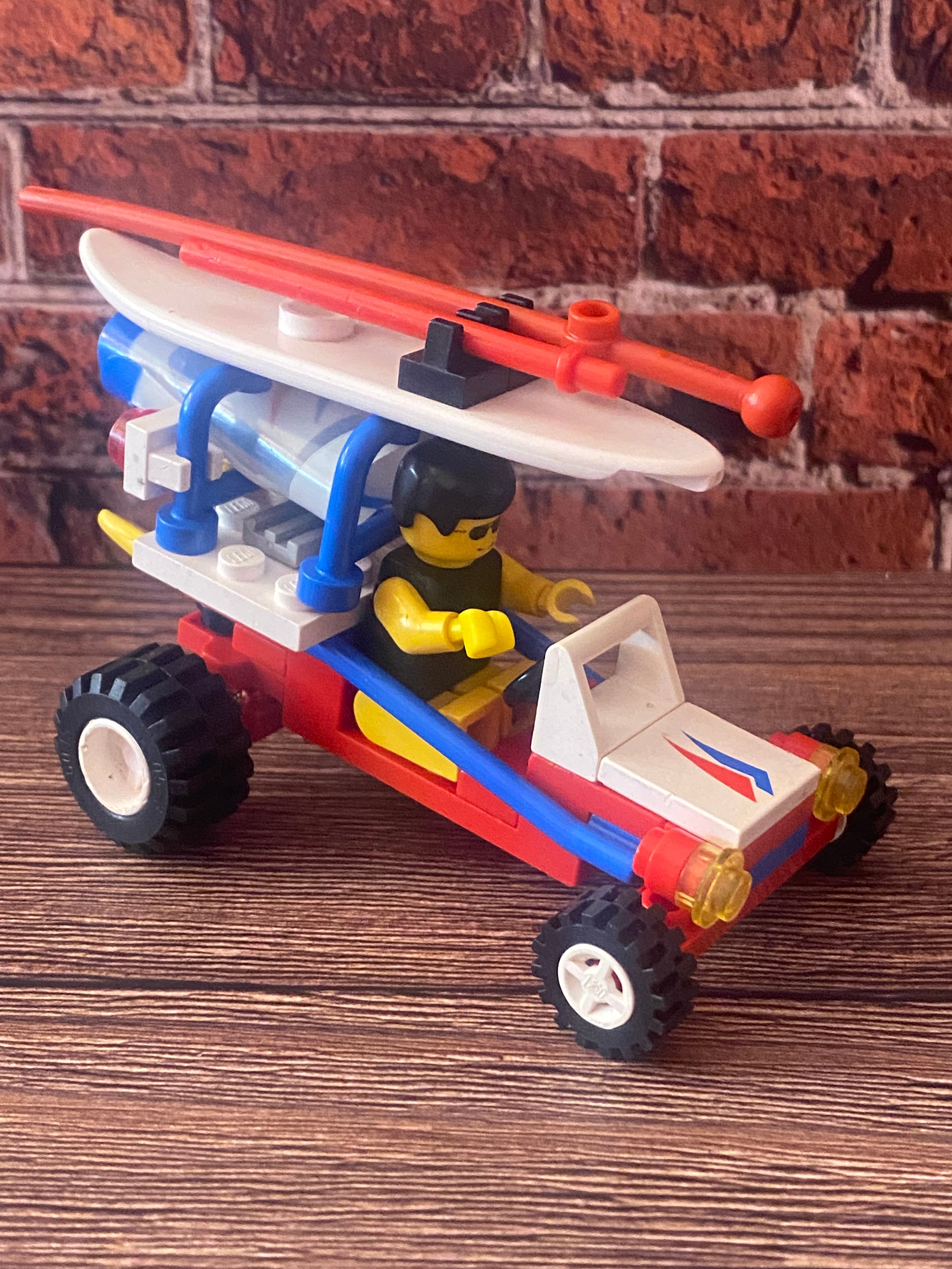 LEGO 6534 Beach Bandit (1992)