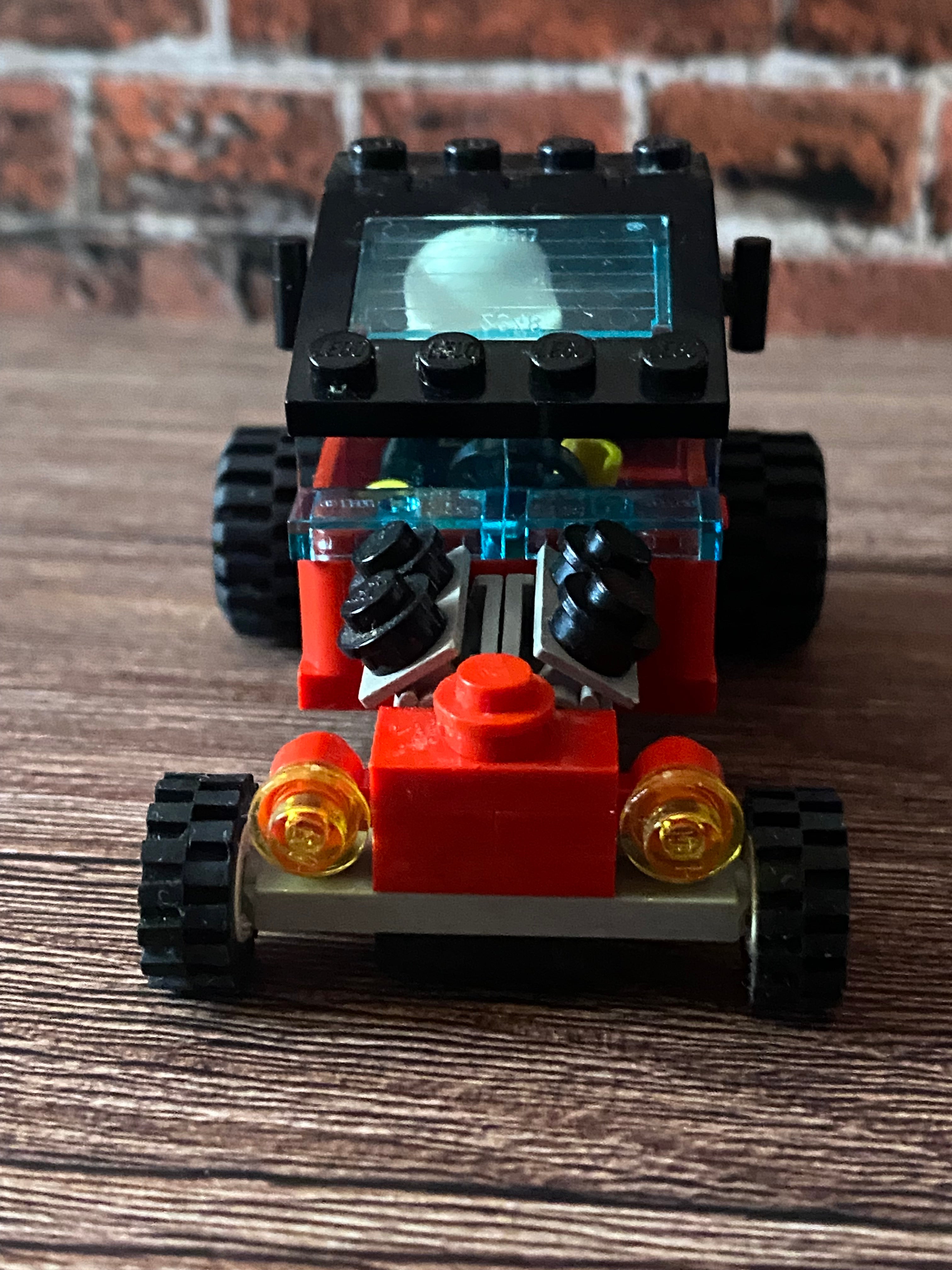 LEGO 6538 Rebel Roadster (1994)