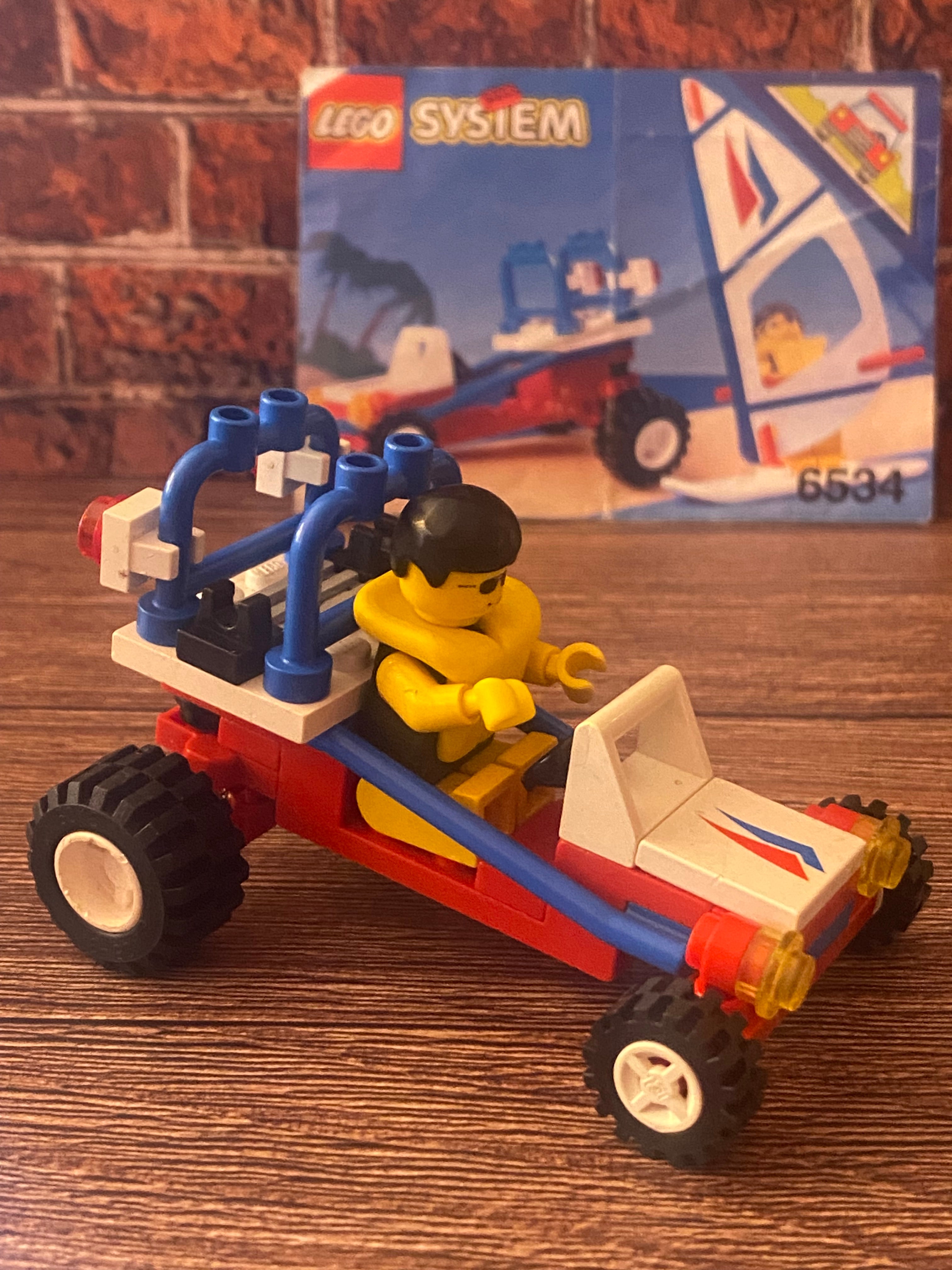 LEGO 6534 Beach Bandit (1992)