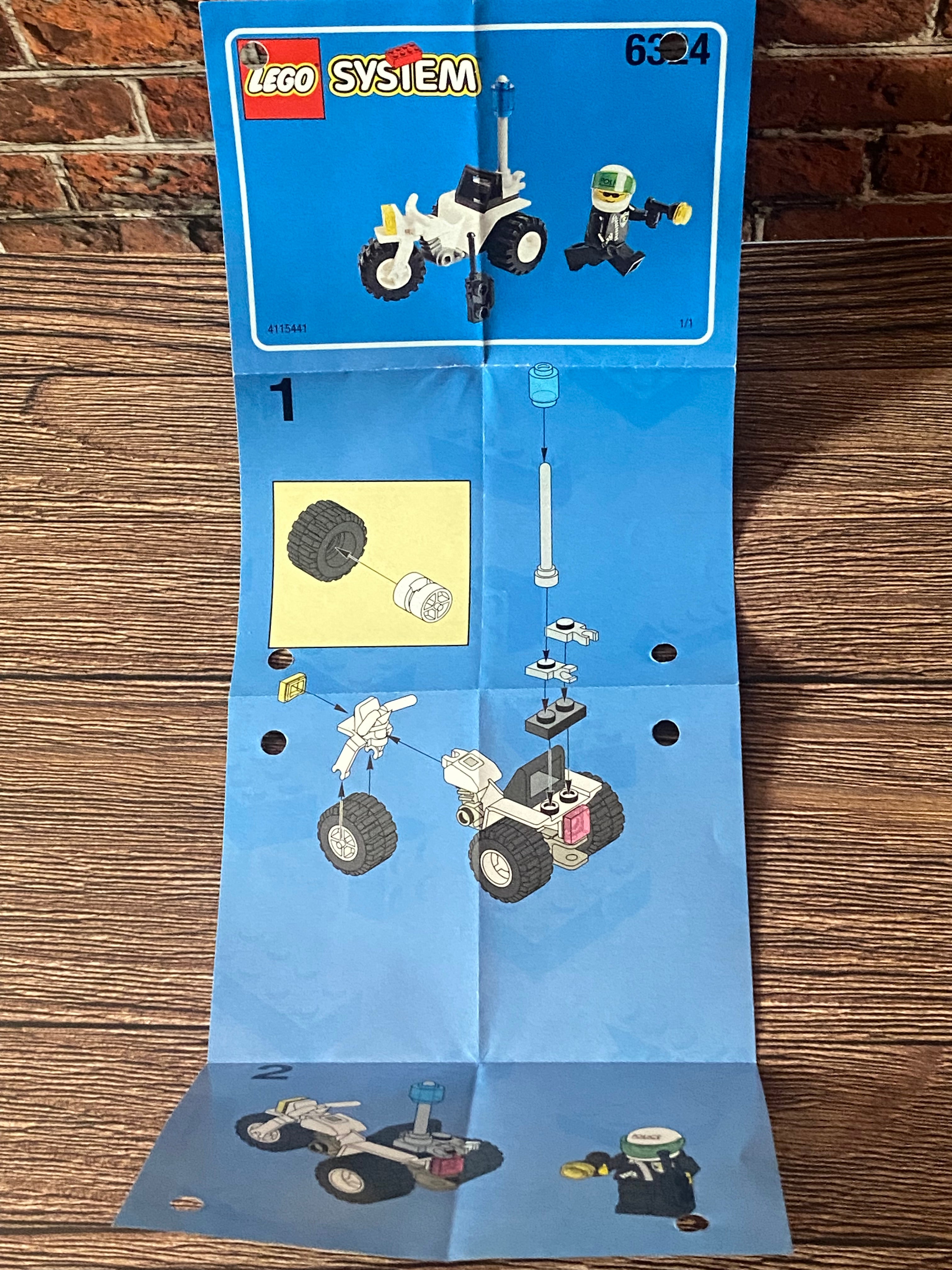 LEGO 6324 Chopper Cops (1996)