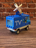LEGO 6661 TV Van / Mobile TV Studio (1989)