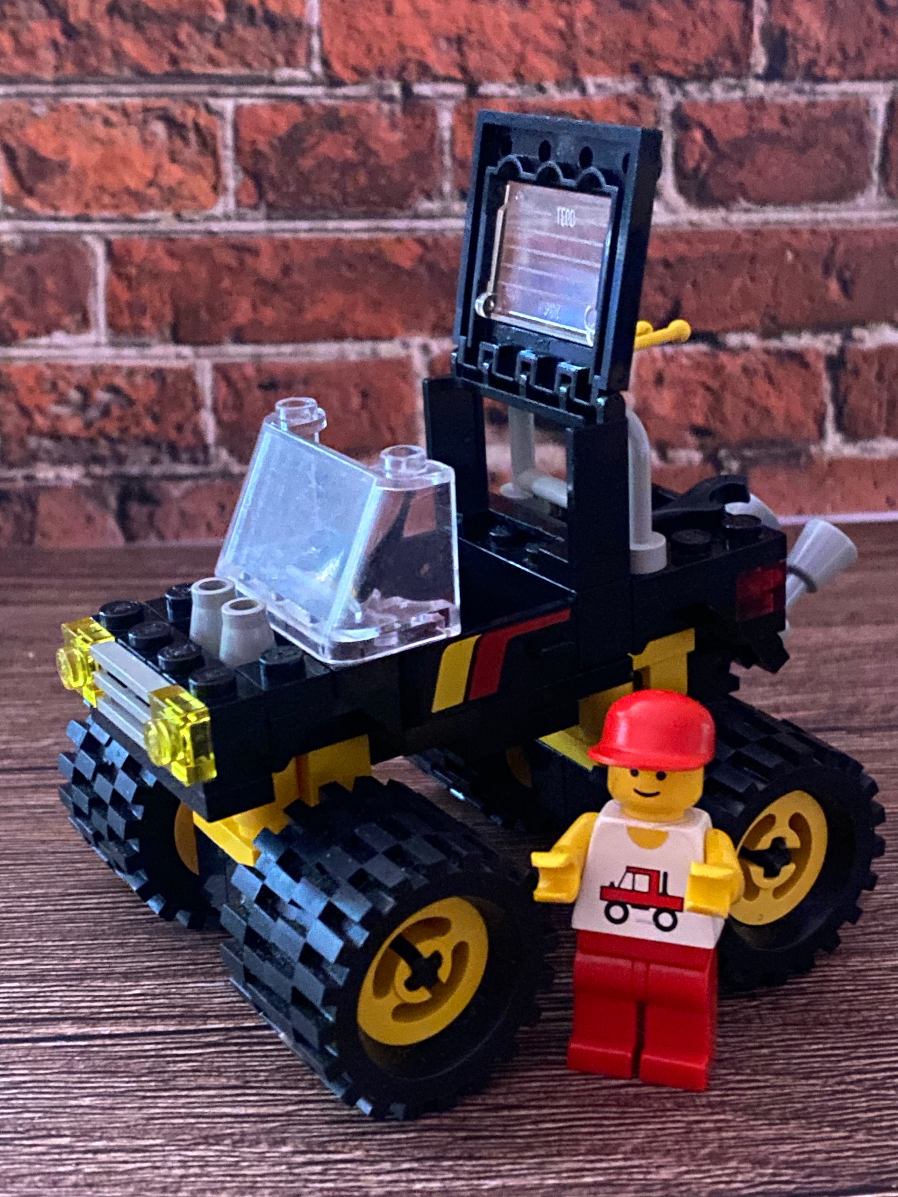 LEGO 6675 Road & Trail 4x4 (1988)