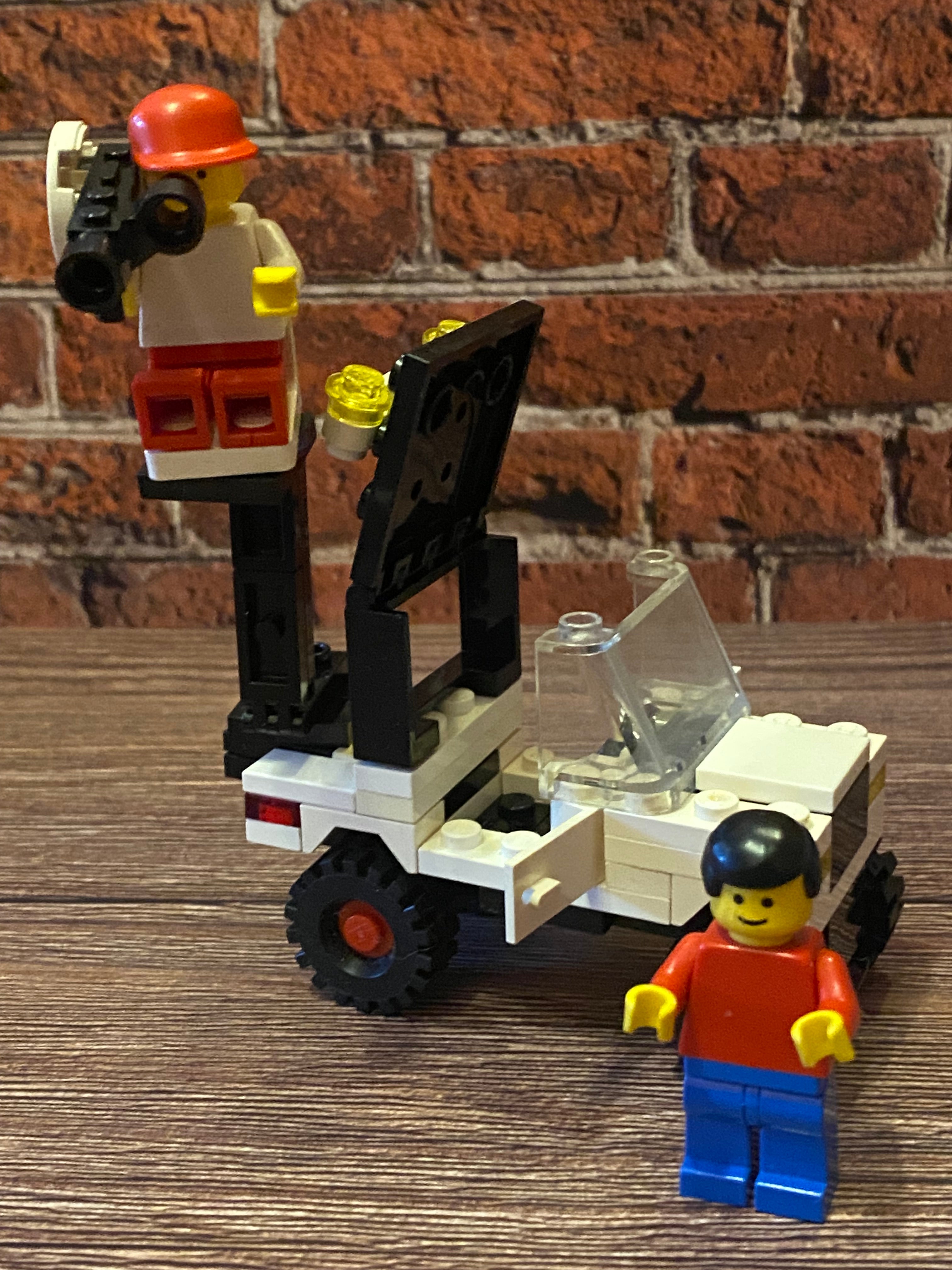 LEGO 6659 TV Camera Crew (1986)