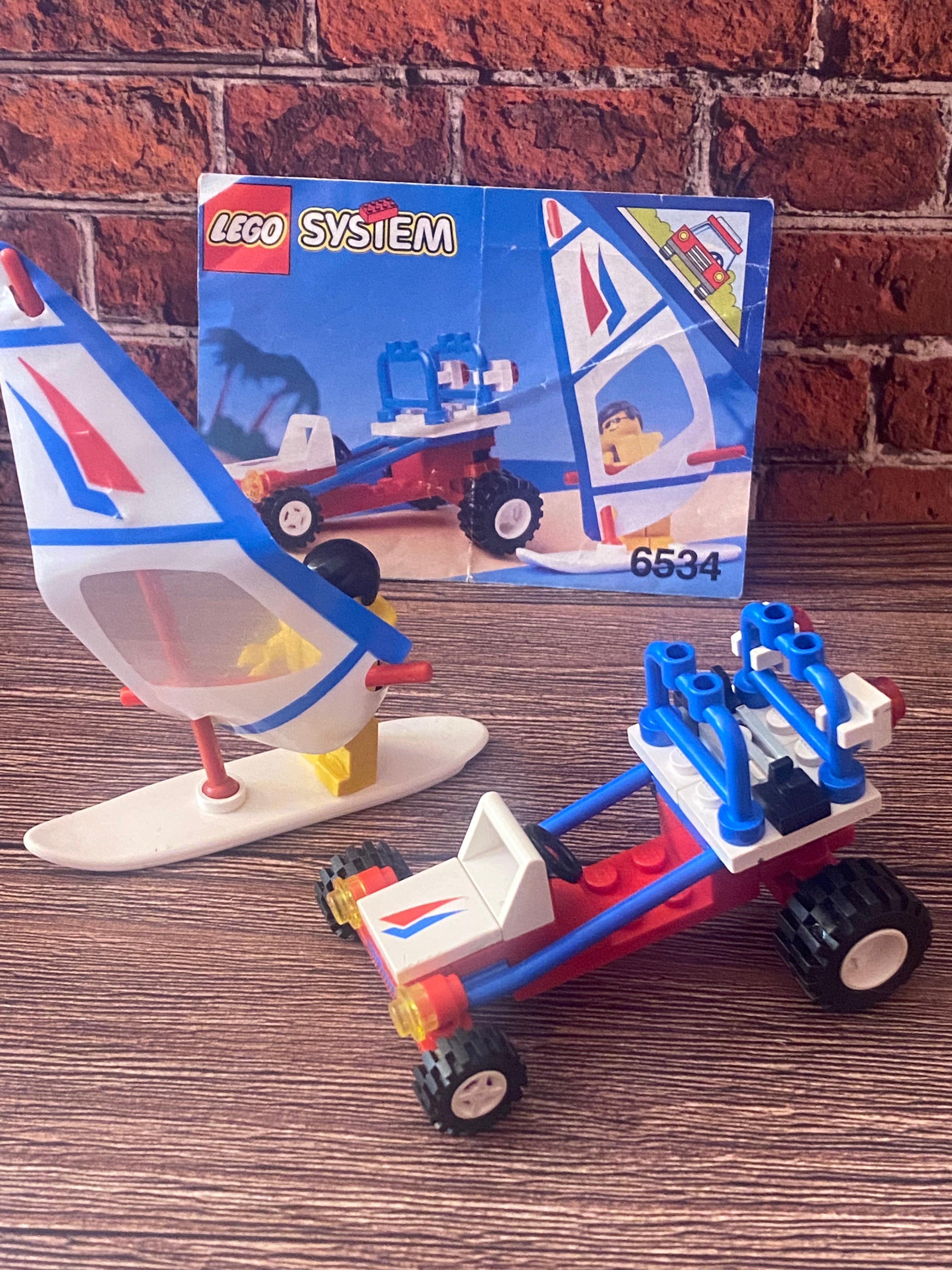 LEGO 6534 Beach Bandit (1992)