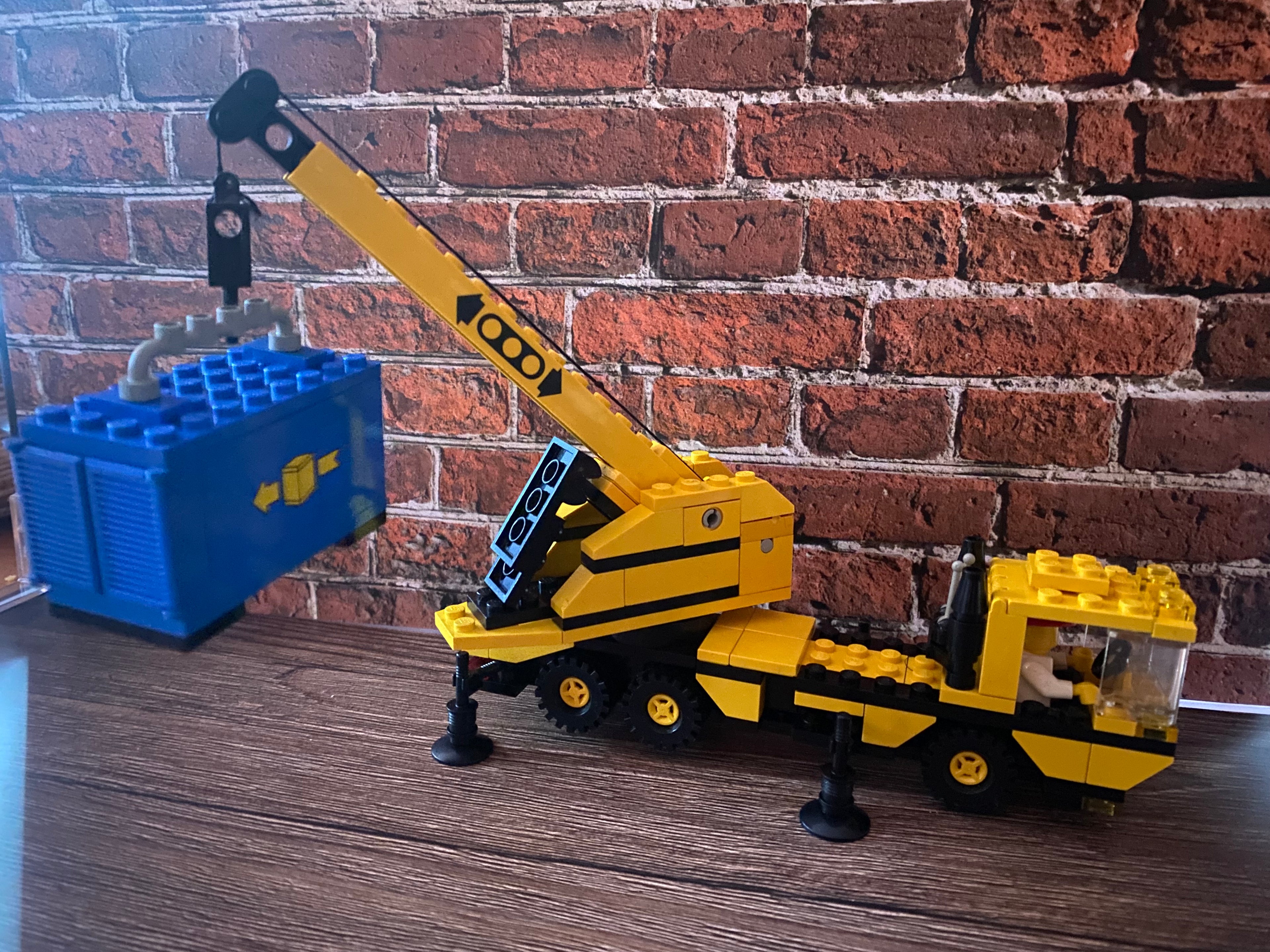 LEGO 6361 Mobile Crane (1986)