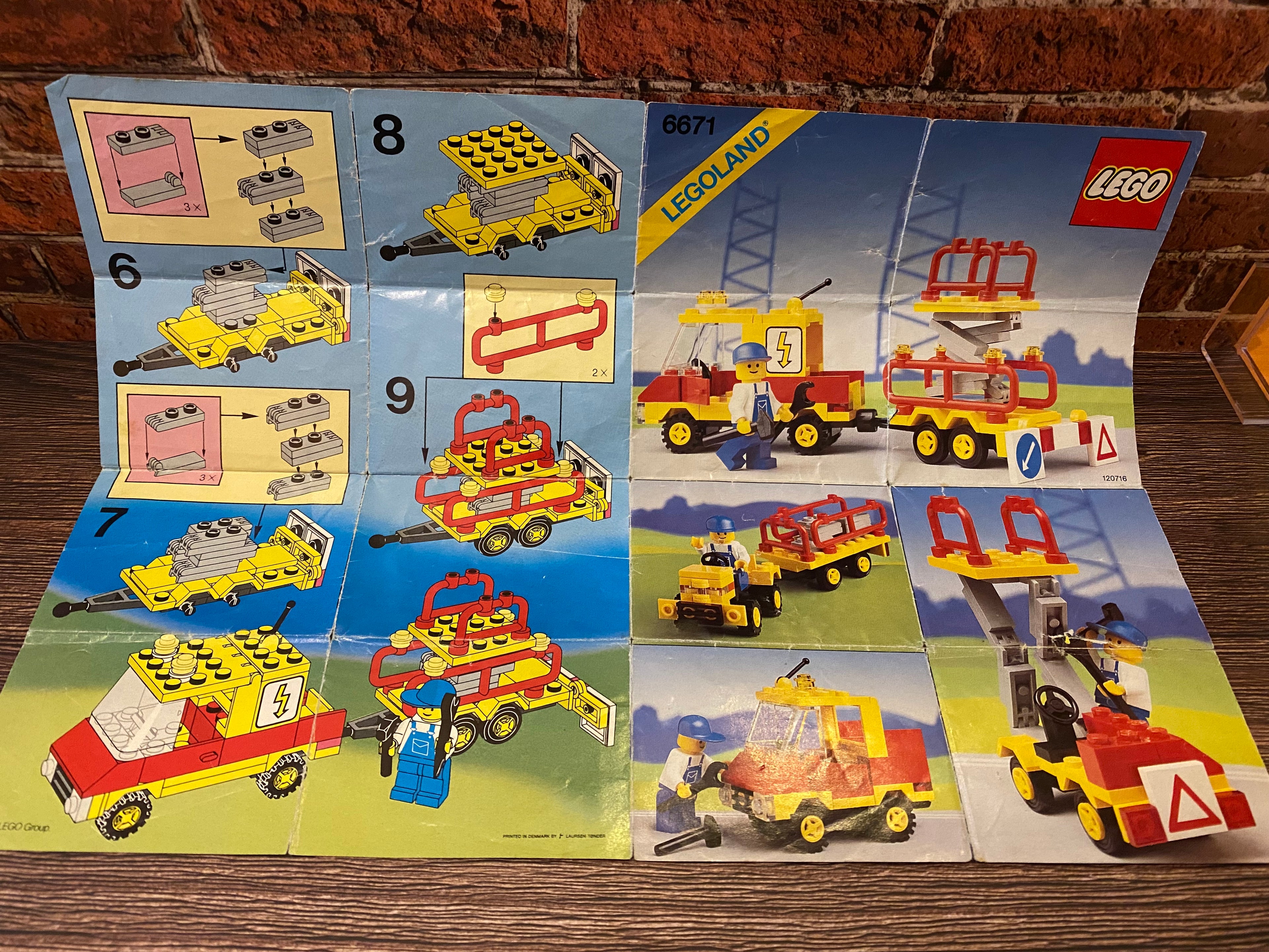 LEGO 6671 Utility Repair Lift (1989)