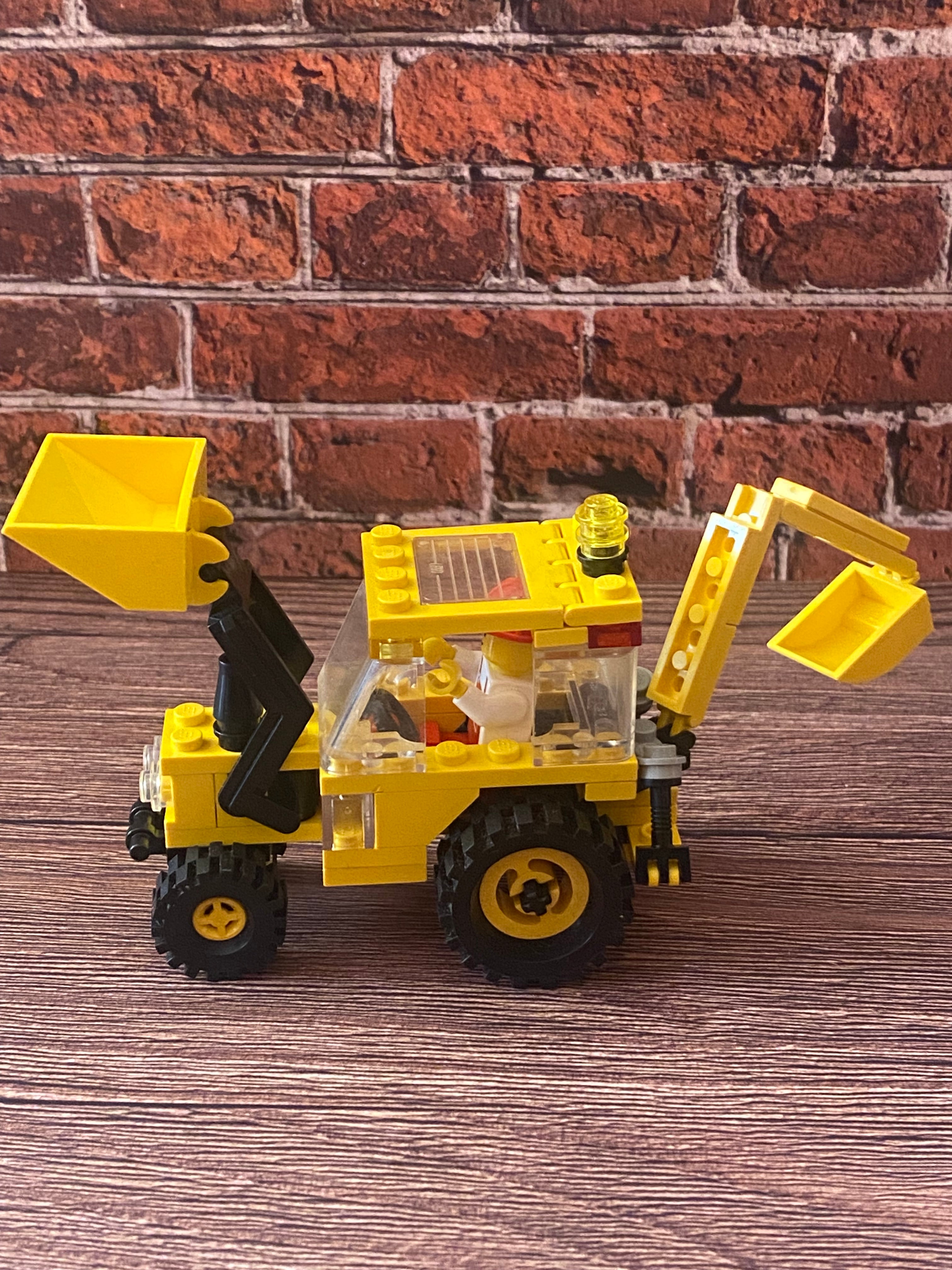 LEGO 6662 Backhoe (1992)