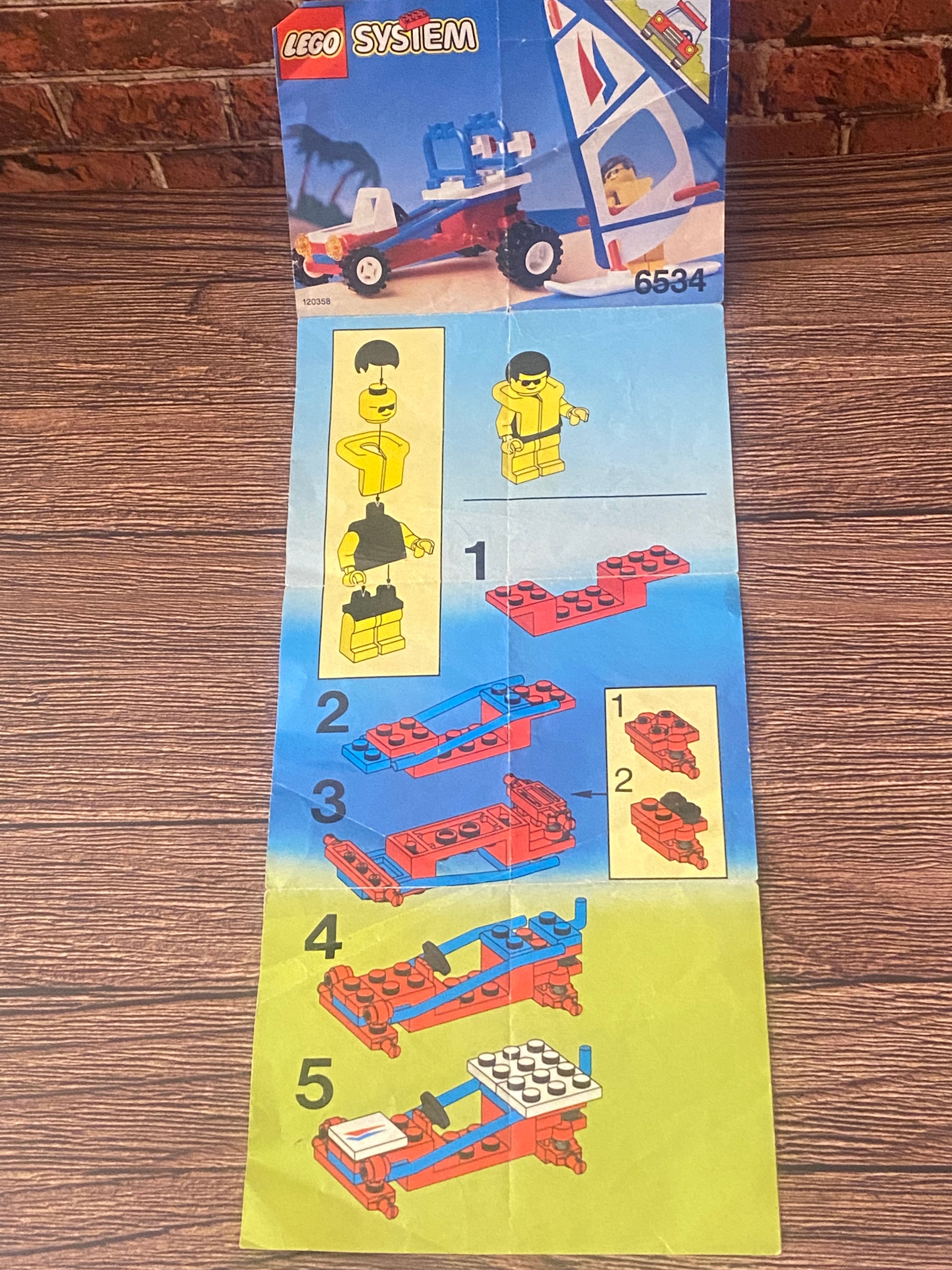 LEGO 6534 Beach Bandit (1992)
