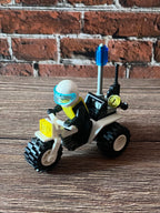 LEGO 6324 Chopper Cops (1996)