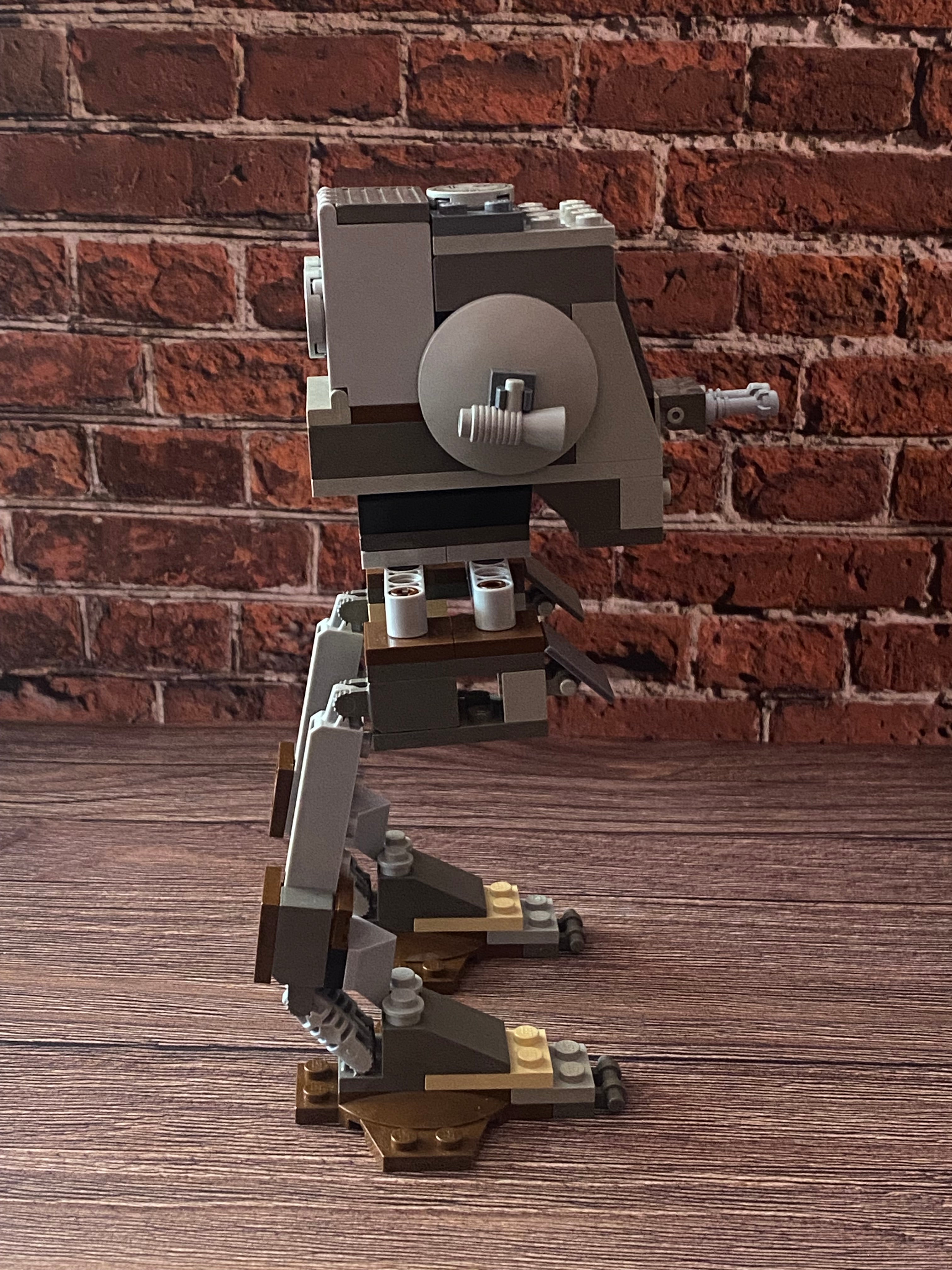 LEGO Star Wars 7127 – Imperial AT-ST (2001)