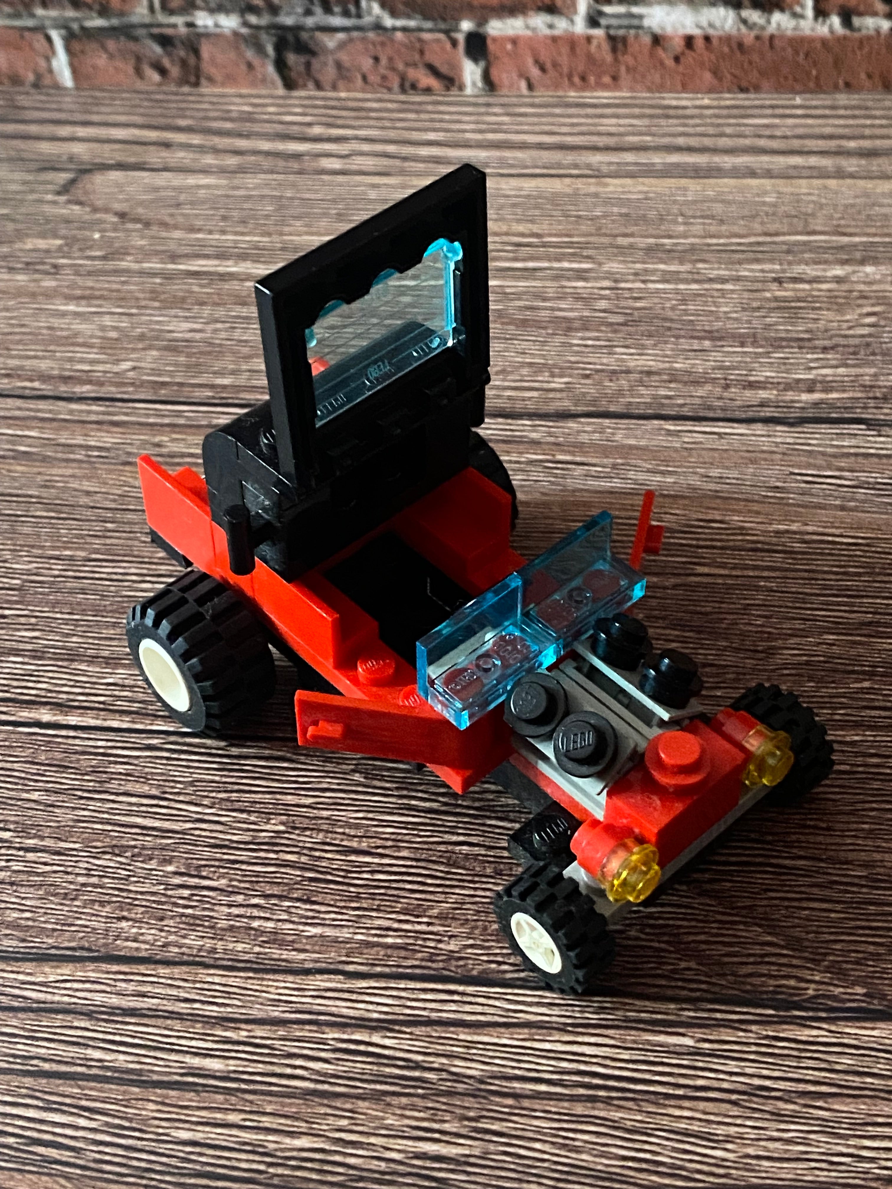 LEGO 6538 Rebel Roadster (1994)