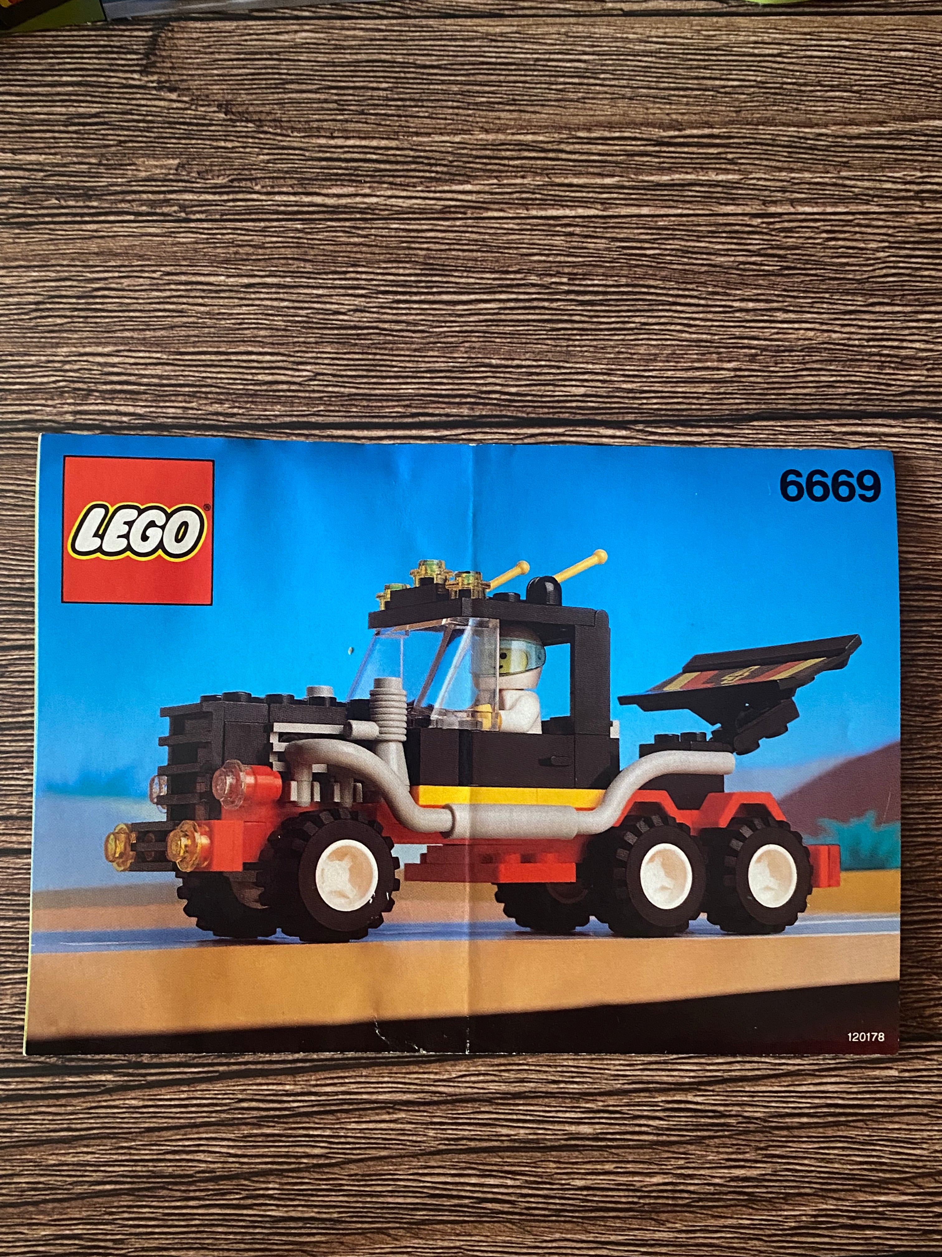 LEGO 6669 Diesel Daredevil (1991)